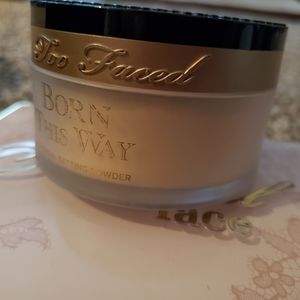 Too Faced Born this Way Loose Ethereal Powder